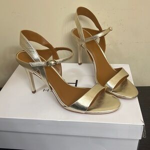 Halston heels Sz 8